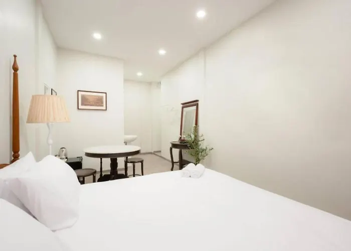 Y Yaowarat Apartment